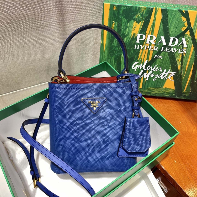 Pra*a top handle bags